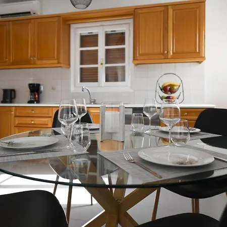 Vourkari, Modern Overlooking The Marina Of Apartment