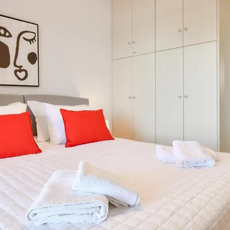 Apartment Vourkari, Modern Overlooking The Marina Of Vourkari